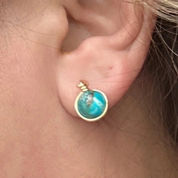 Turquoise and gold minimalist/dainty gold stud earrings - Picture 4 of 11